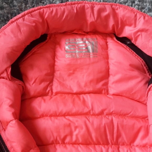 Weatherproof puffer jacket - Picture 2 of 4